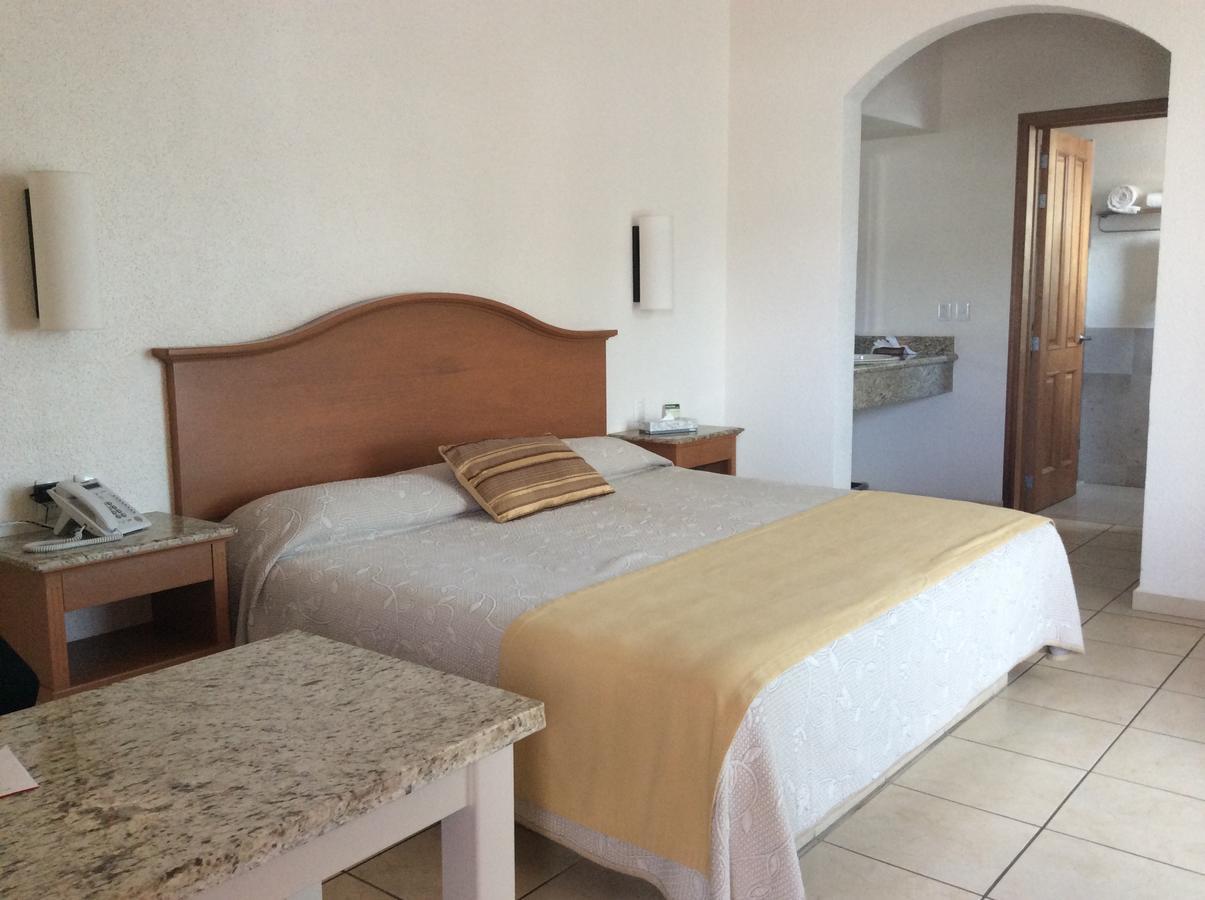 Hotel Fuerte Real Ciudad Guzman Room photo