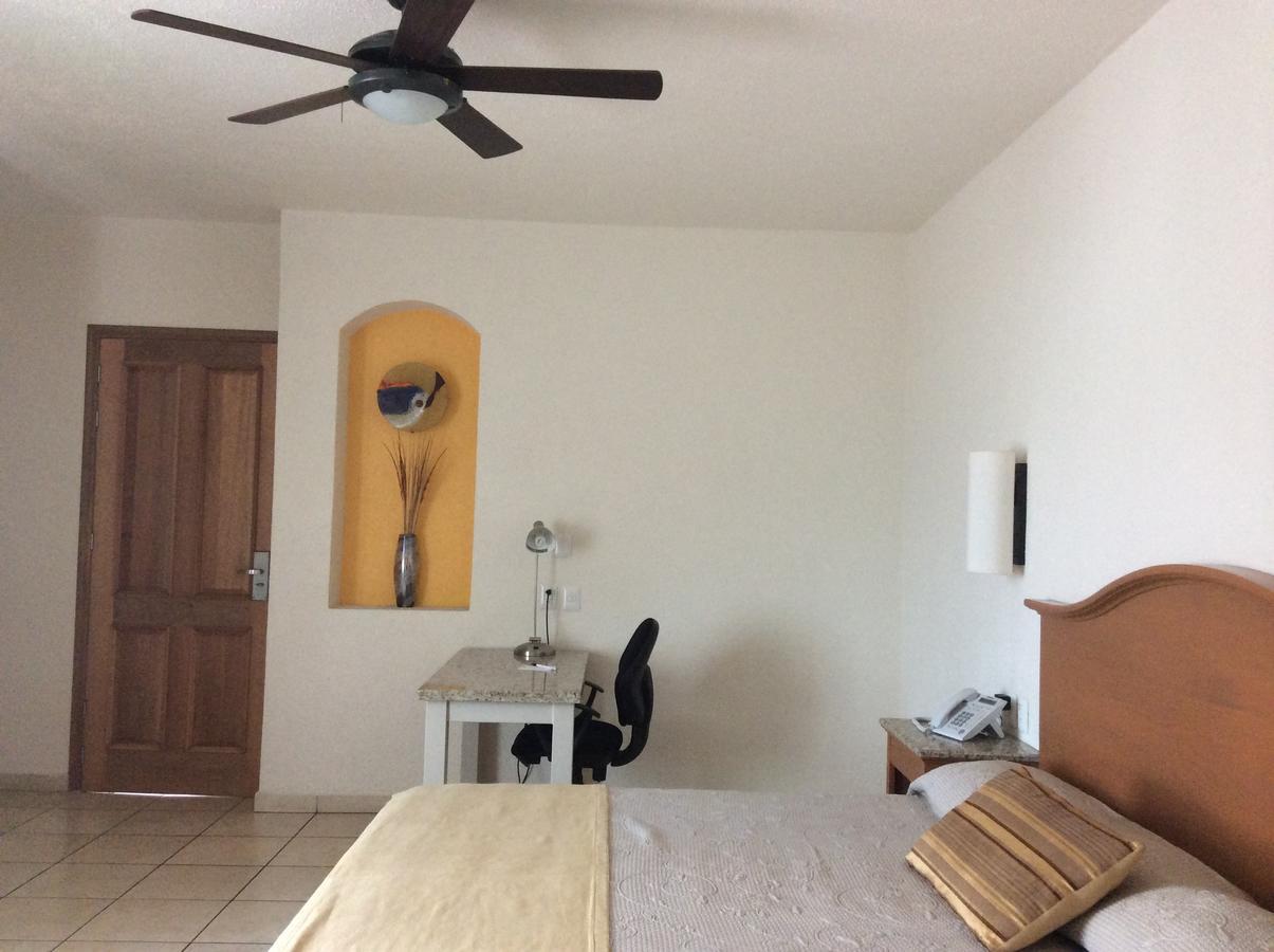 Hotel Fuerte Real Ciudad Guzman Room photo
